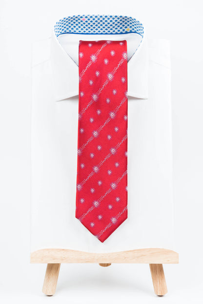 Red Snow Tie.